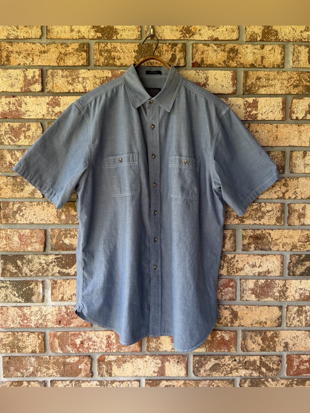 Men’s Pendleton Shirt Size Large 100% Cotton Breast Pockets Excellent Condition!